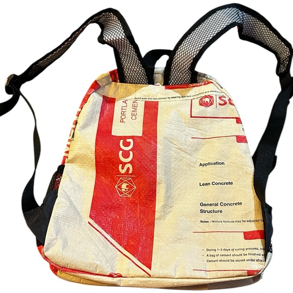 Minimal Daypack‎ - Picture 6 of 13